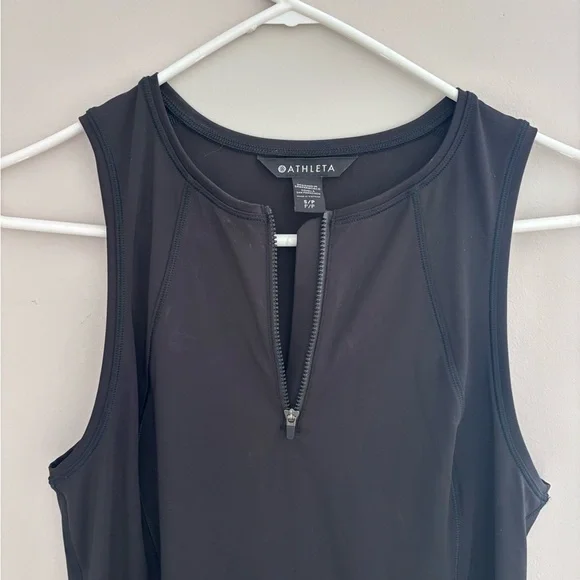 Athleta Sleeveless Zip-Up workout Dress - Picture 4 of 6